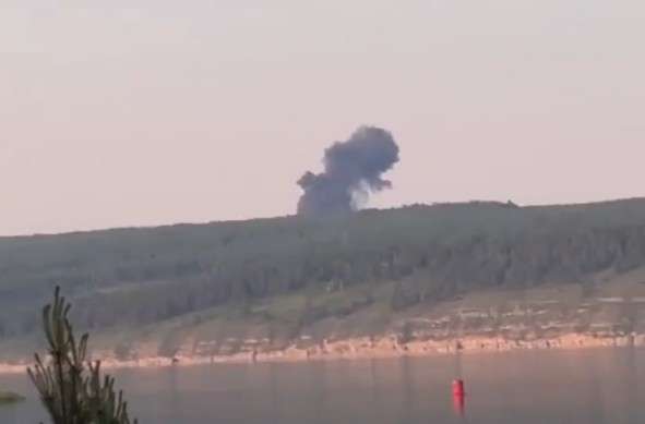 Сверхзвуковой бомбардировщик ТУ-22М3 упал при заходе на посадку в Иркутской области