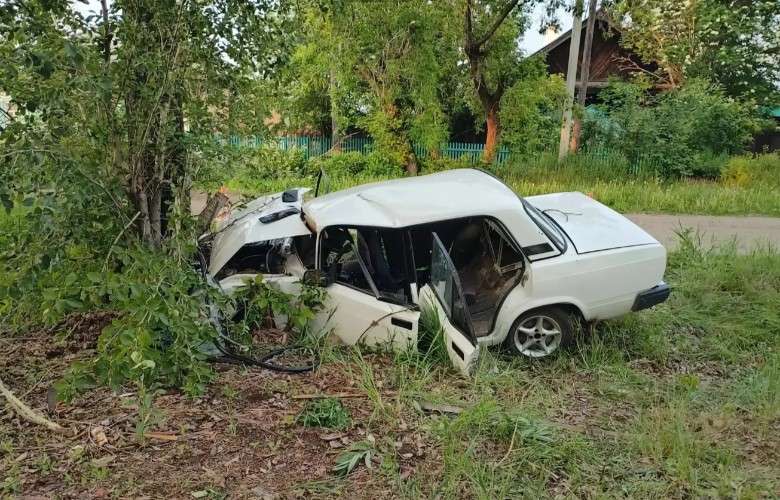12-летний пассажир пострадал в ДТП с сожителем матери в Зиме