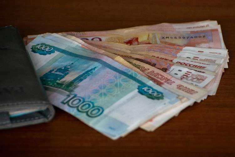 Предельный размер ежегодной семейной выплаты в Приангарье достиг 149 тысяч рублей