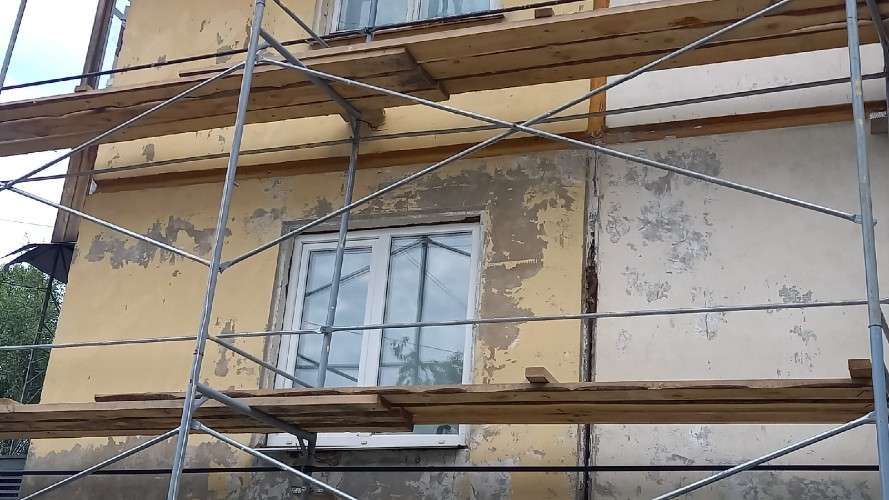 Суд обязал выплатить многодетной семье компенсацию за аварийную квартиру в Зиме
