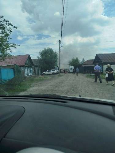 Три дома горят в Жилкино в Иркутске