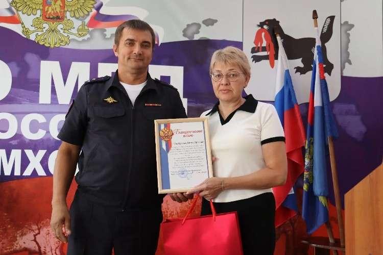 В Черемхове женщина спасла двухлетнюю девочку в лесополосе