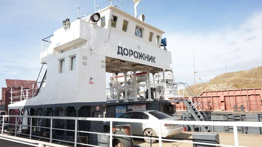 Паромная переправа на Ольхон может работать с перебоями из-за плохой погоды