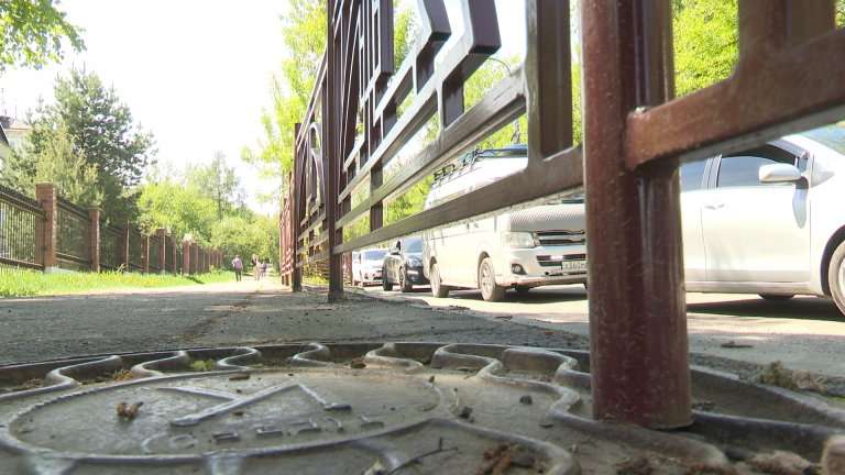 Состояние дорожных ограждений и качество их ремонта вызывает недовольство у жителей Иркутска