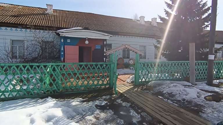 На грани разрушения находится почти 100-летний детсад в селе Тугутуй Эхирит-Булагатского района