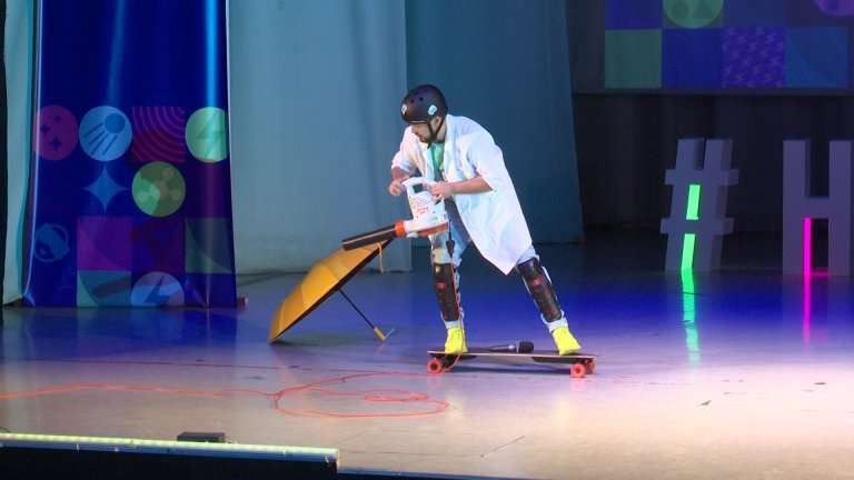 Более 2 тысяч школьников посетили научный фестиваль в Шелехове