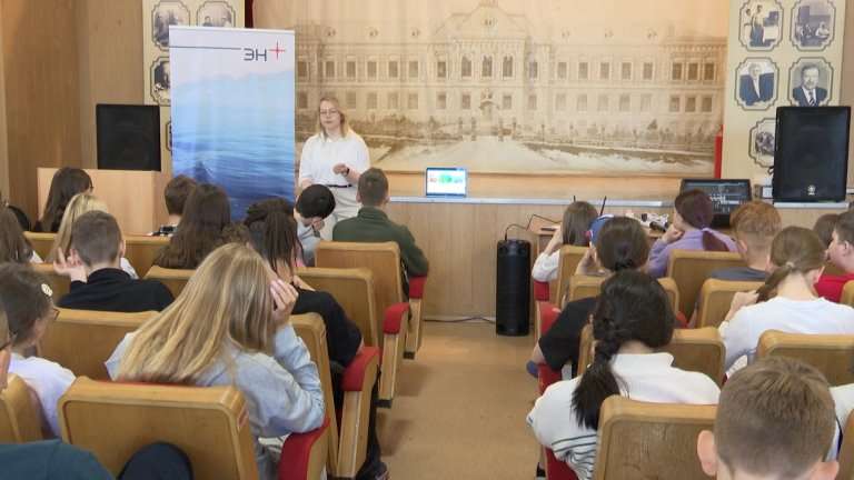 Цикл познавательных экоуроков проведут летом в детских лагерях Иркутской области