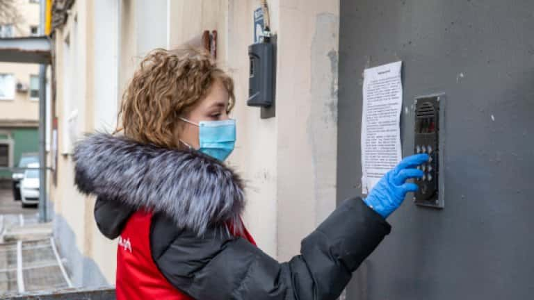 Волонтёры вновь оказывают помощь пожилым жителям региона, находящимся на самоизоляции