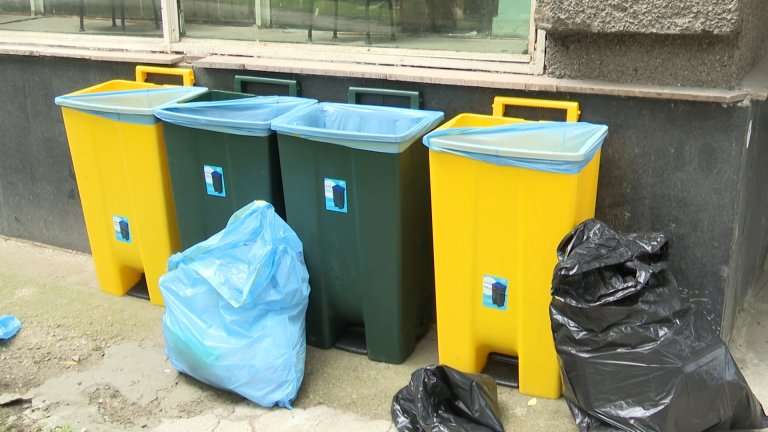 Сделать Иркутск экологичнее и сдать вторсырье могут жители благодаря экопроекту "Молодёжь за чистый город"