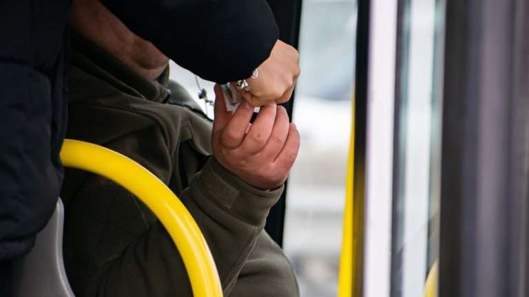 На пять рублей подорожает проезд в муниципальном и коммерческом общественном транспорте Иркутска