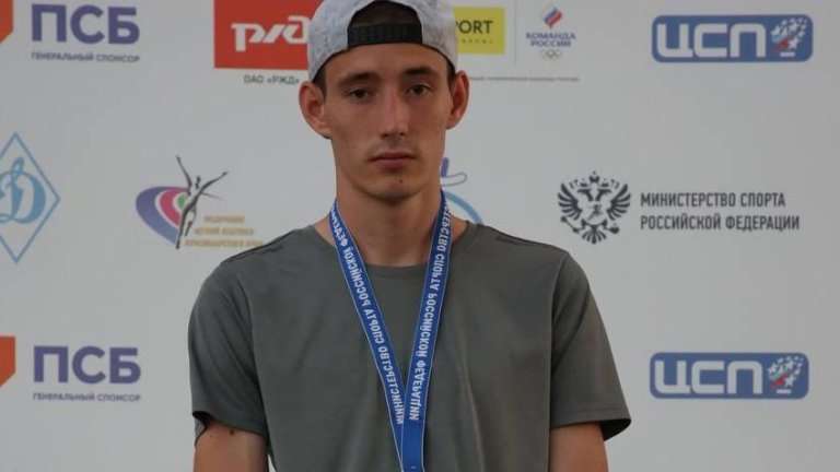 Вице-чемпионом на первенстве России по лёгкой атлетике стал бегун из Иркутской области
