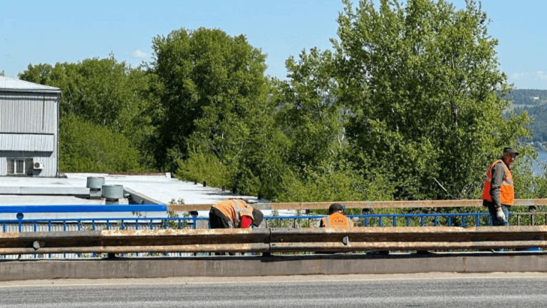 Движение частично ограничат на Иннокентьевском мосту в Иркутске