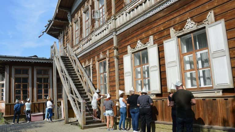 В Иркутске обновляют фасад здания усадьбы Сукачёва