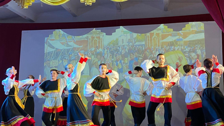 В домах культуры Иркутского района показывают мюзиклы о работе в 2023 году