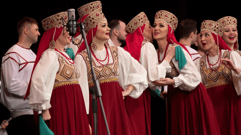 Хор имени Пятницкого споёт 12 июня на площади в Иркутске
