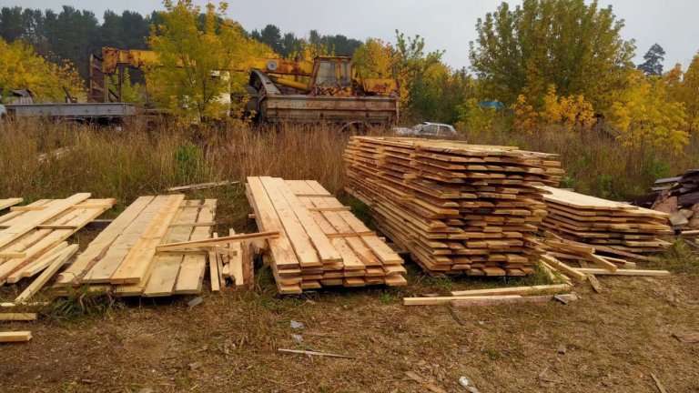 Цех по обработке древесины незаконно работал в Ангарске