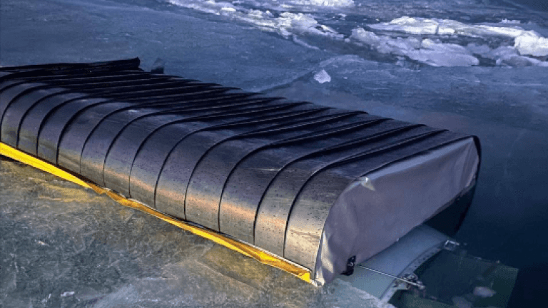 Два человека утонули на Байкале