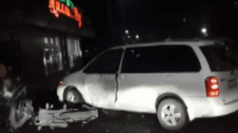 15-летний мотоциклист столкнулся с иномаркой в Тайшете