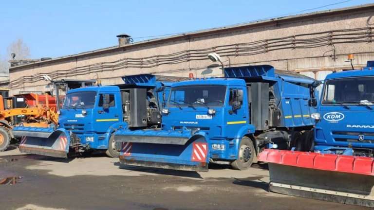 Дорожники Братска переведены на круглосуточный режим работы из-за гололёда