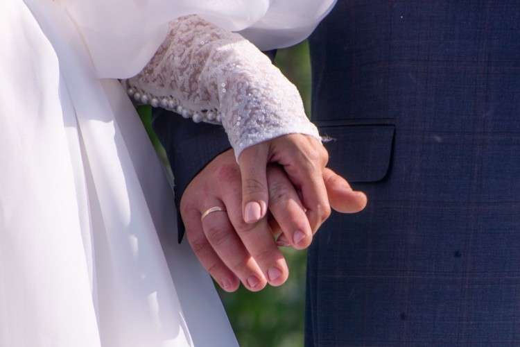 Жительница Ангарска за 30 тысяч рублей вышла замуж за гражданина Таджикистана