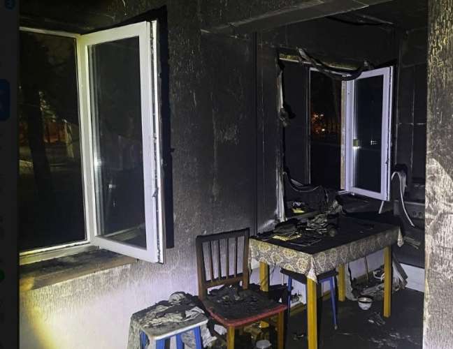 Зажжённые свечи стали причиной пожара в Ангарске