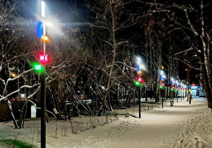 Светильники в стиле супрематизма установили в Иркутске