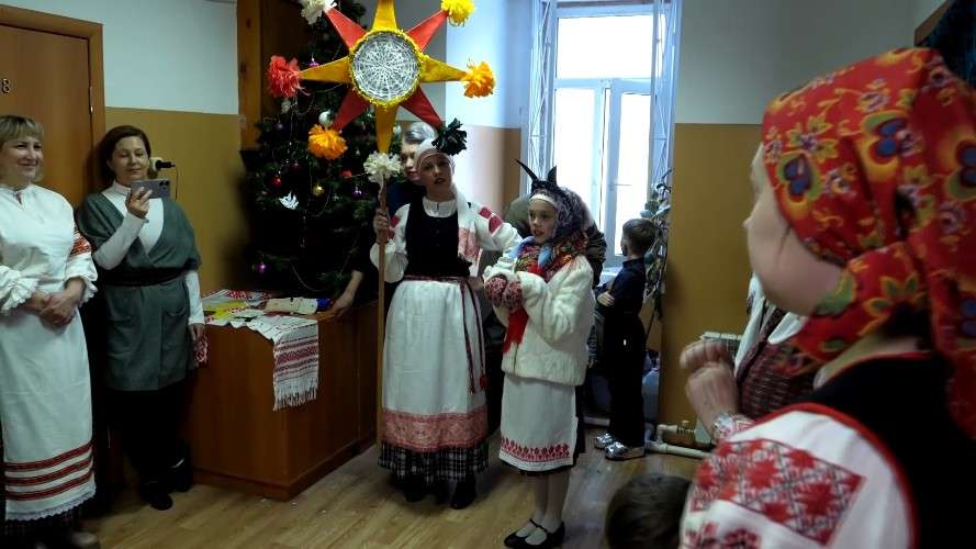 Белорусы познакомили жителей Иркутской области с особенностями колядования