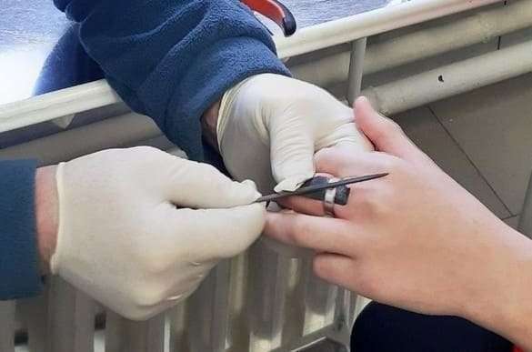 Кольцо на пальце