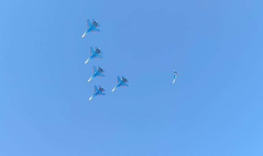 Самолёты пилотажной группы "Русские витязи"
