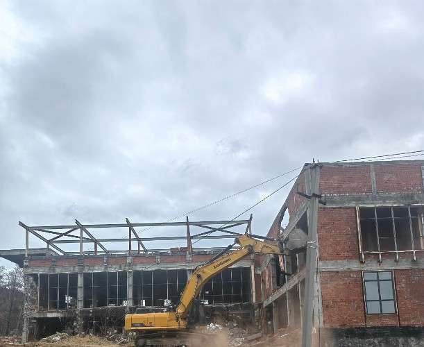 Снос здания