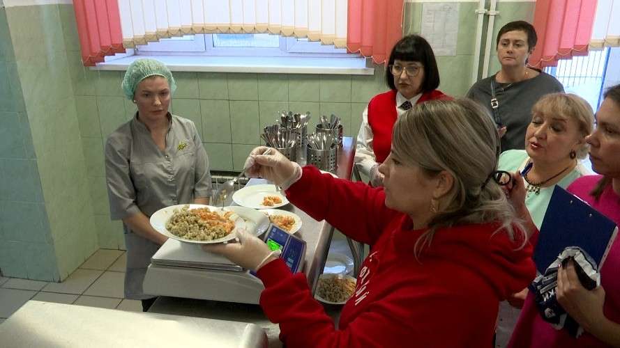 проверка в столовой