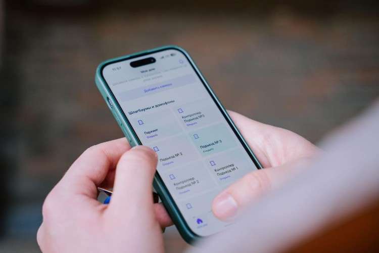 мобильный телефон