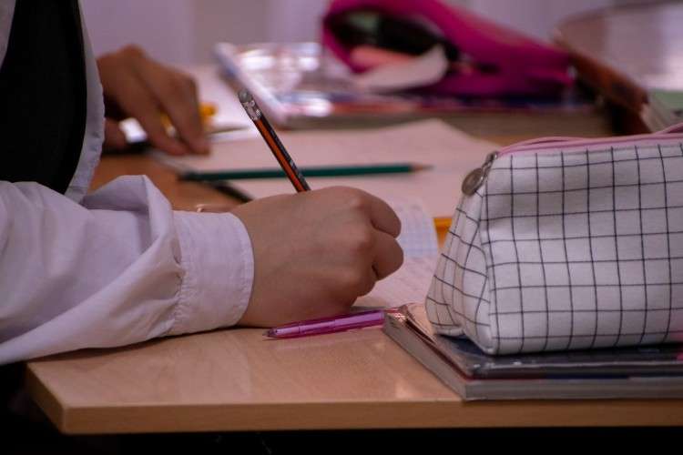 рука, карандаш, ребёнок, урок