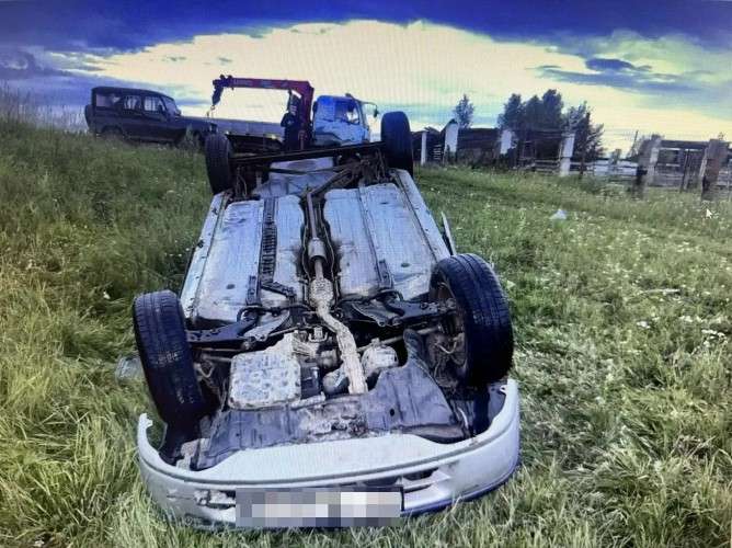 перевёрнутое авто
