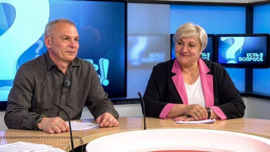 депутаты, студия