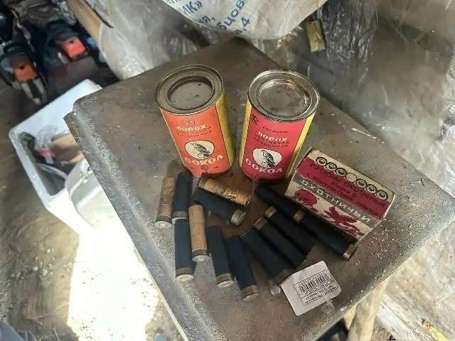 Банки с порохом