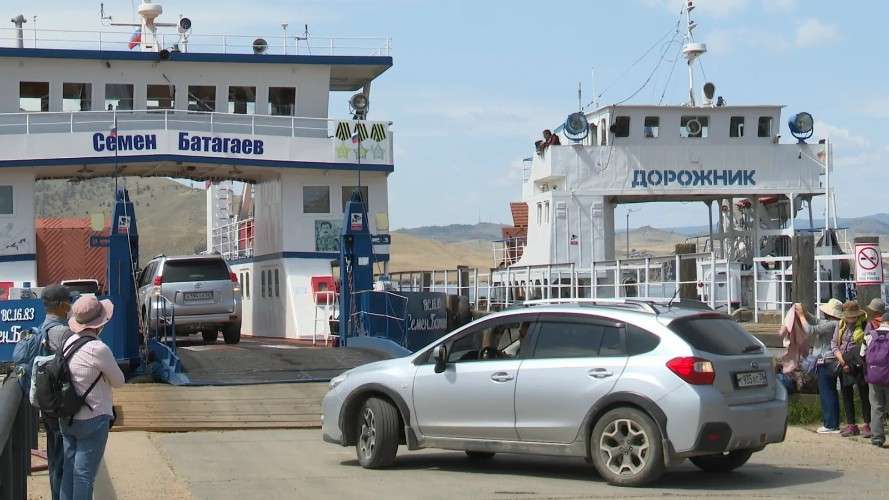 Судно "Семён Батагаев"