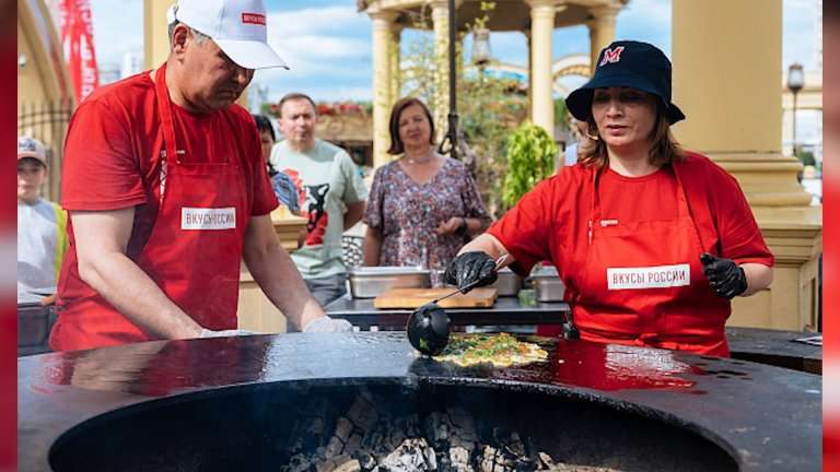 Вяленую ягоду и халву из кедрового ореха из Иркутской области представят на гастрофестивале в Москве