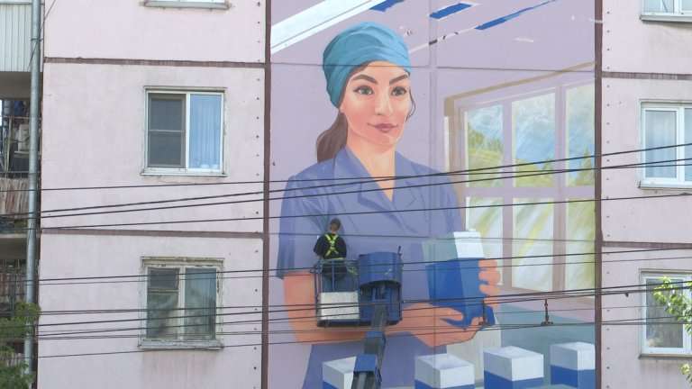 Благодаря муралам улица Байкальская превратится в галерею профессий Иркутска