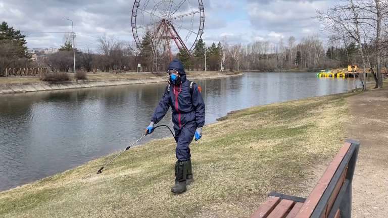 Борьба с клещами началась на территории Иркутска