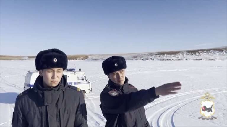 Ночная метель на Братском водохранилище едва не стоила жизни 35-летнему рыбаку