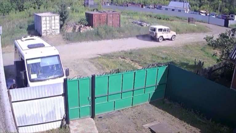 Недовольный качеством ремонта машины водитель убил сотрудника автосервиса в Тайшетском районе