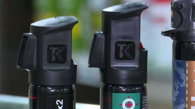 Неизвестный напал на посетительницу торгового центра в Иркутске