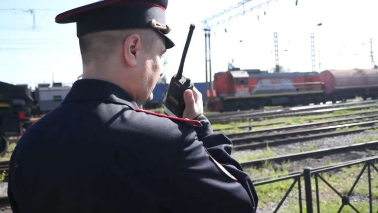 Пассажира товарняка и зацепера сняли с поездов в Иркутской области