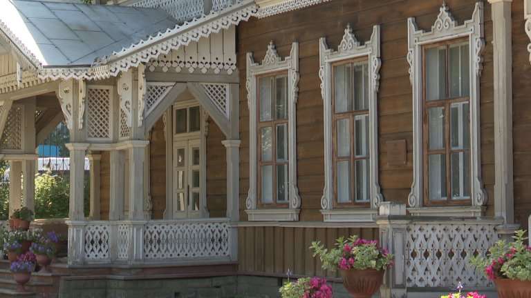 Более 180 кг краски потребуется для Усадьбы Сукачёва в Иркутске в рамках акции "Фасадник"