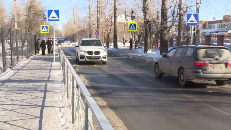 Автохам: выпуск 381. Опасные манёвры как "фирменный стиль" вождения автомобилистов в Иркутске