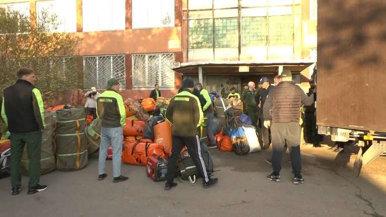 Пожарные-десантники из Красноярска помогут в тушении лесных пожаров в Иркутской области