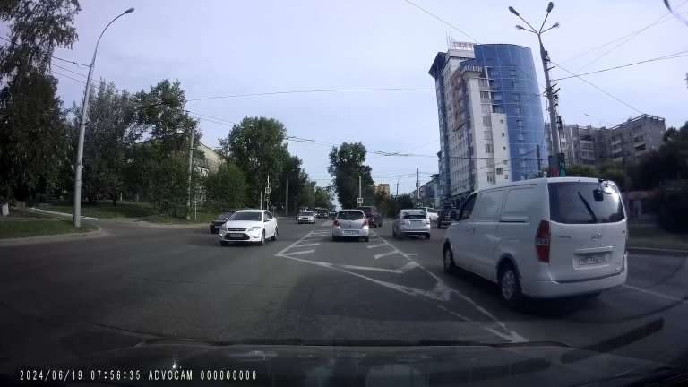 Видеоохота на дорогах региона за 19.06.2024