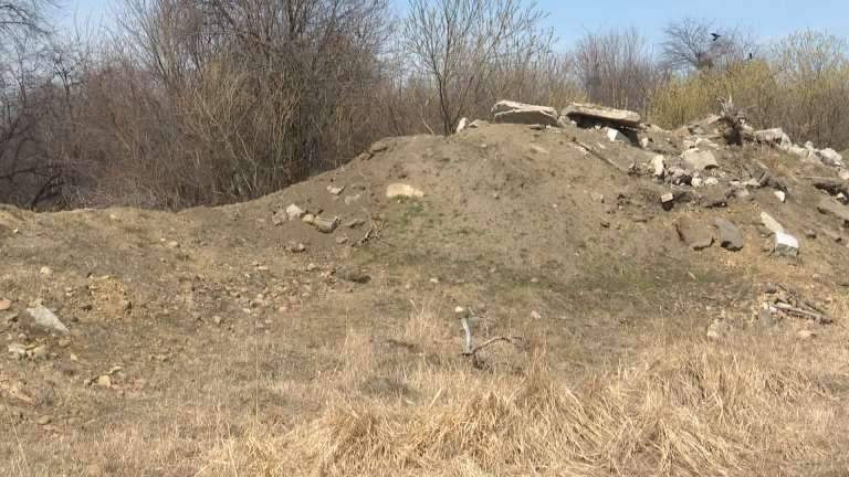 Угроза паводка? или В надёжности дамбы сомневаются жители посёлка Горького в Иркутске