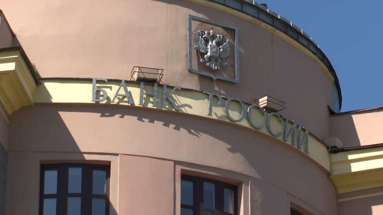 "Ценный выбор": интерес к банковским вкладам вырос у жителей Иркутской области и мошенников